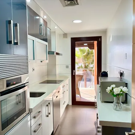 Elegante En Playa Granada & Golf Apartment *